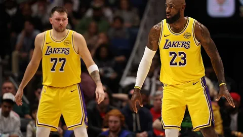 欧洲足球联赛受新冠疫情影响，国米后卫科拉罗夫新冠病毒检测呈阳性